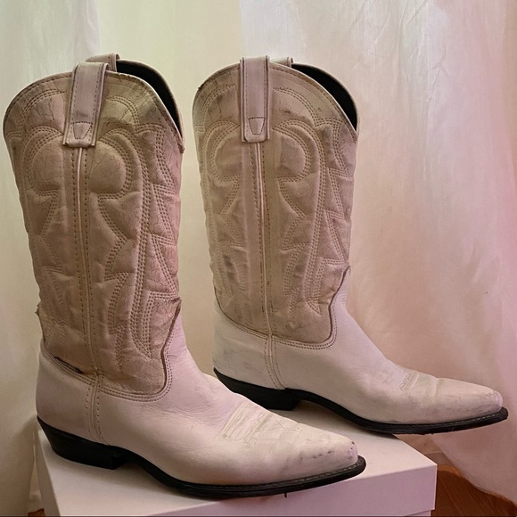 American Vintage Shoes - White leather Frontera Cowboy boots  🐖🐑🐓🐎🐄🌾